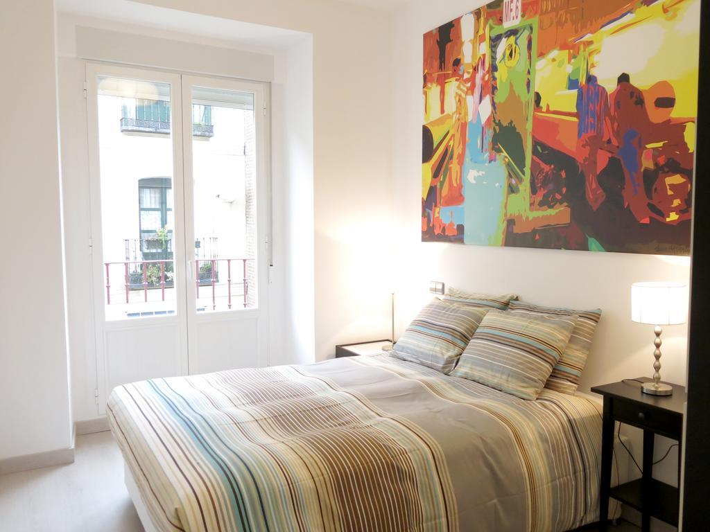 Latina Sol Apartment มาดริด ภายนอก รูปภาพ