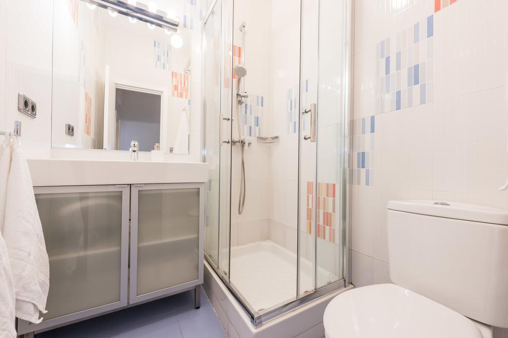 Latina Sol Apartment มาดริด ภายนอก รูปภาพ